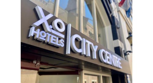 3. XO Hotels City Centre - Logo