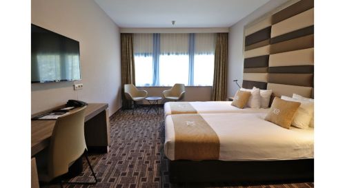 4. XO Hotels Blue Square - Twin room