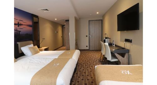 5. XO Hotel Inner - Triple room