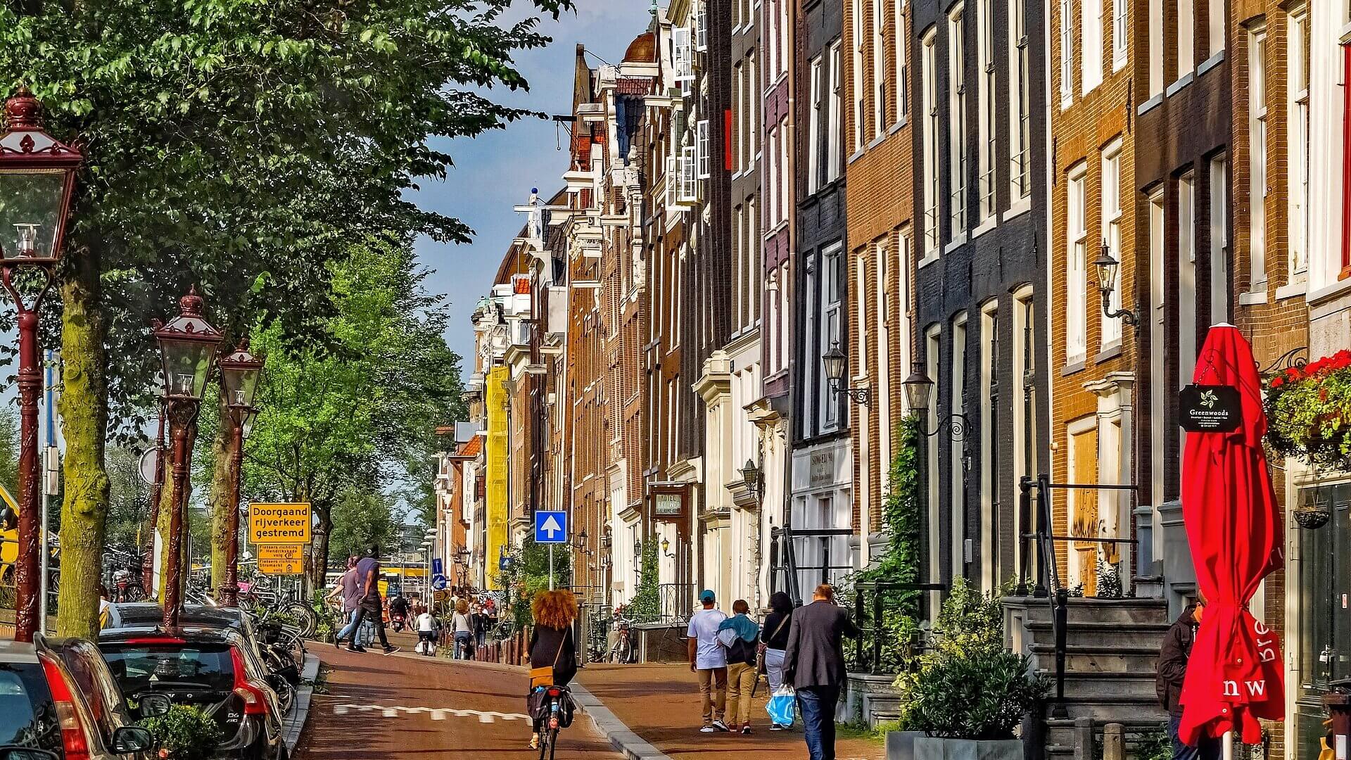 Wander through Amsterdam with XO Hotels walking tours